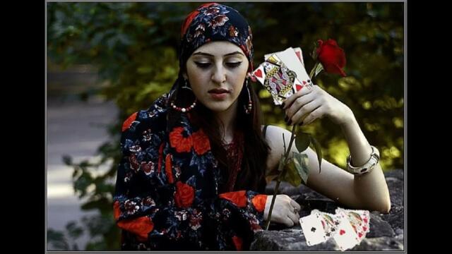 ЖДЁТ ТЕБЯ ДАЛЁКАЯ ДОРОГА.