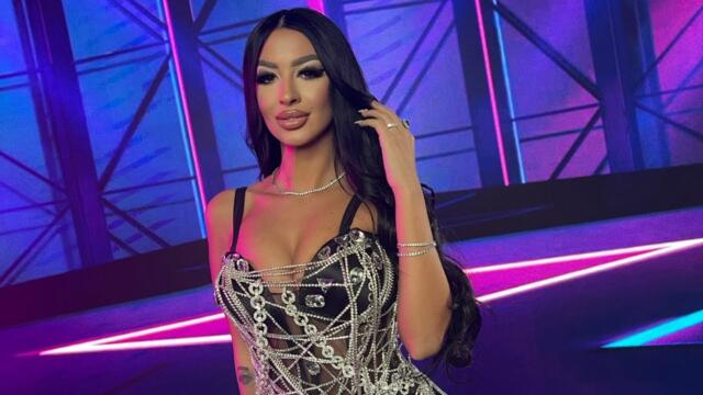 Daiana - Azi suferinta s-a dus (Official Video)