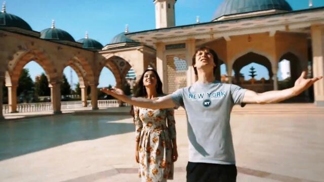 МИА МАНОЛЛИ - НА ПЕРЕКРЕСТКЕ...