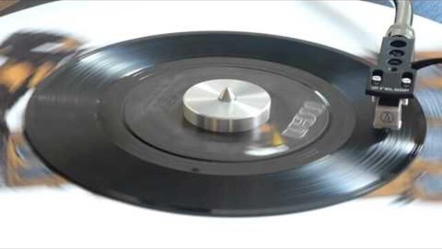 Daryl Hall & John Oates - Maneater - Vinyl Play