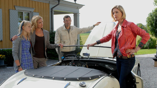 Годеник по неволя (синхронен екип, дублаж по Диема Фемили на 30.03.2013 г.) (запис)