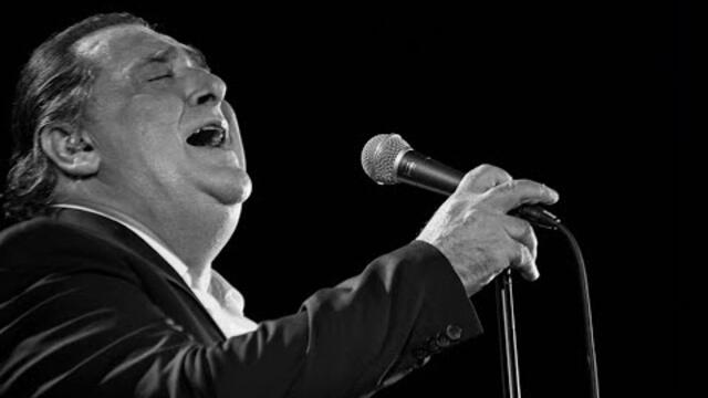 Δείτε LIVE το τελευταίο αντίο στον Βασίλη Καρρά