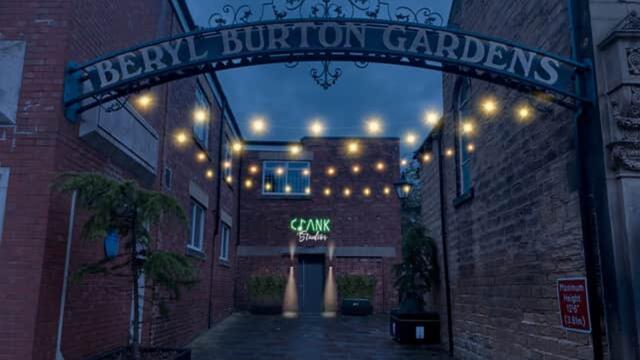 Leeds headlines 28 December: Leeds music centre set to open at new high street location