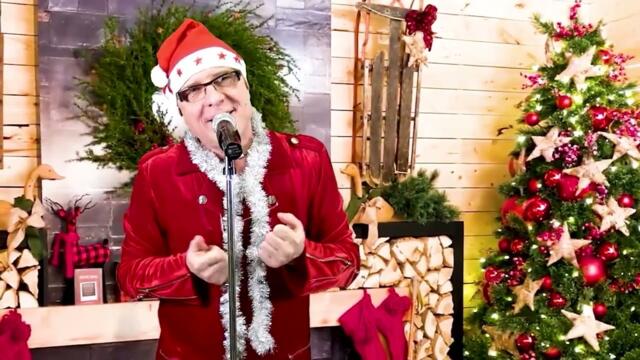 Валерий Палаускас   -    В Новогоднюю ночь танцуя падает снег