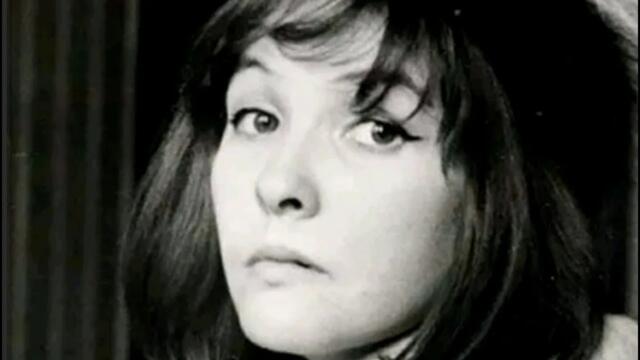 АллаПугачева   -   По улице моей который год...