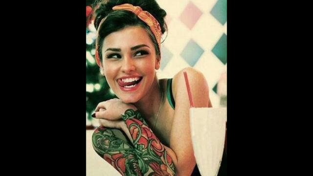 А Я КАЙФУЮ..