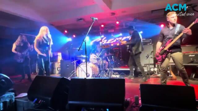Olivia Britton and Cherry Chain cover Zombie (The Cranberries) at Corowa RSL