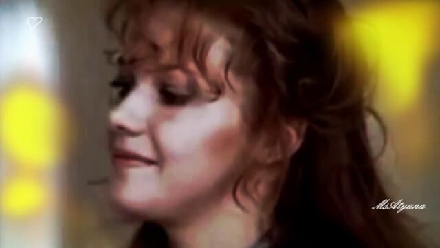 ВИА Красные маки - Первая любовь / Бегут года