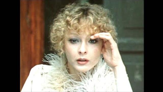 Елена Камбурова - "Две дороги".(Муз. И. Шварца, сл. Б. Окуджавы.)