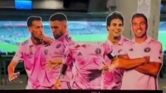 AFICIONADO PATEA figura de cartón de MESSI en HONG KONG