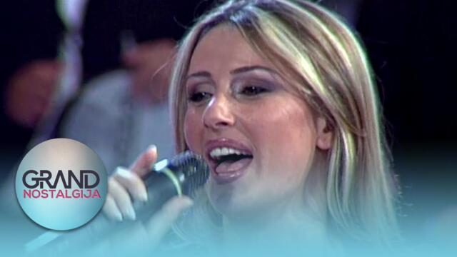Elma Sinanovic - VERUJEM U CUDA (Grand Nostalgija 2002)