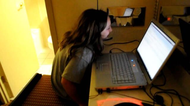 THIS GIRL CAN'T STOP LAUGHING AT HER COMPUTER?