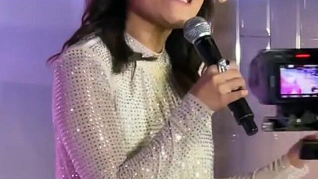 Dr. Aivee Teo, The Glow Up Hero at the Cosmo Women of Influence 2024 event