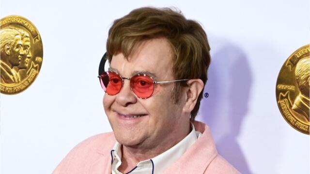 Elton John to undergo surgery and will eventually have two new knees