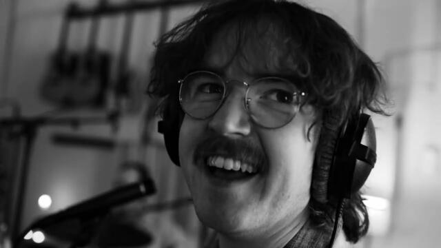 Leg Mode - "Secret to the World" (Live from Alna)