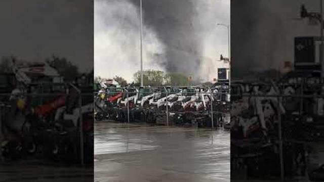 Large Tornado Destroys Property in Lincoln Nebraska