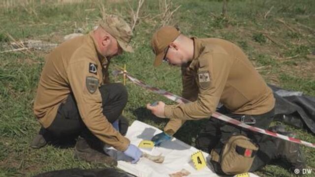 Ukraine's special military units search for fallen soldiers