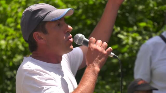 Протест пред американското посолство в София срещу намесата във вътрешните ни работи