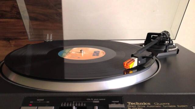 FATBOY SLIM - Right Here Right Now (vinyl video drop)
