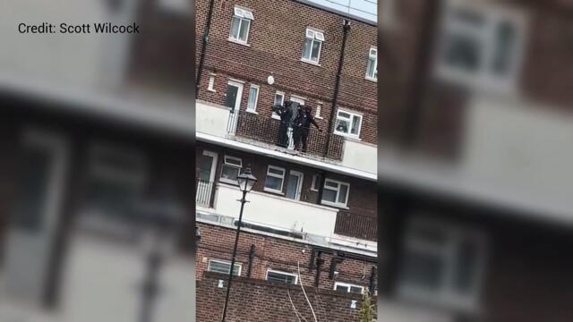 Armed police at Stembrook Court, Dover