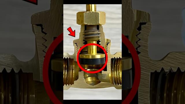 Домашни ВиК хитринки - Pocas personas conocen este método de reparación de un grifo dañado! #plomeria #shorts