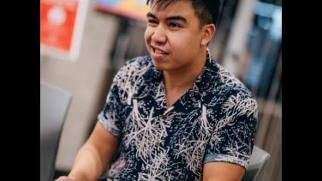 1 Hour of silence occasionally broken by the sounds of a melee commentator being overwhelmingly loud