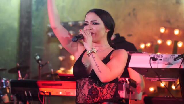 Aleksandra Mladenovic - Potopicu ovaj splav, Afrika (Tarapana LIVE)