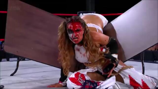 Thunder Rosa vs Deonna Purrazzo in a Texas Bull Rope Match