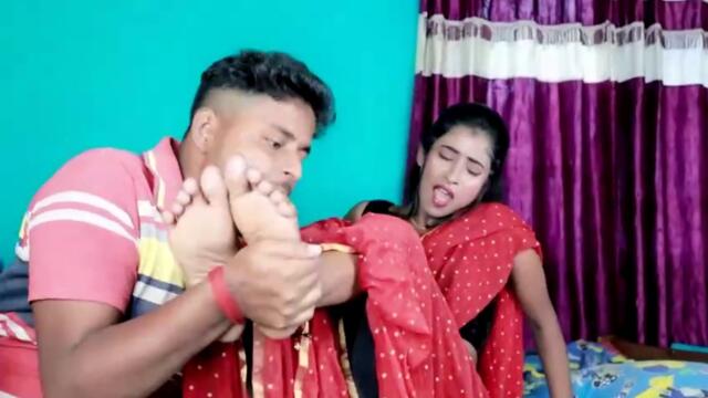 Hot And Sexi Romantic Love Story Movie Song - Hindi Song Ft. Priyanka & Barsha - Monster