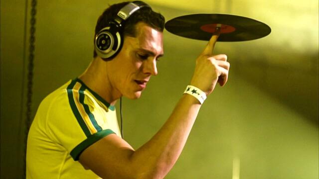 Dj Tiesto - Live @ Trance Energy 2000 (reconstruction)