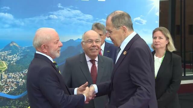 С.В.Лавров прибыл к месту проведения пленарного заседания Саммита «Группы Двадцати»