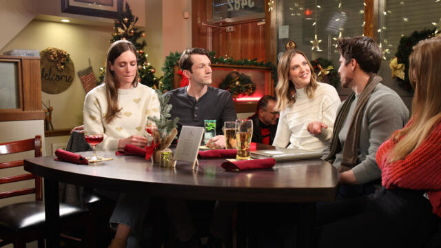 Коледни двойки (синхронен екип, дублаж по Нова телевизия на 01.12.2024 г.) (запис)