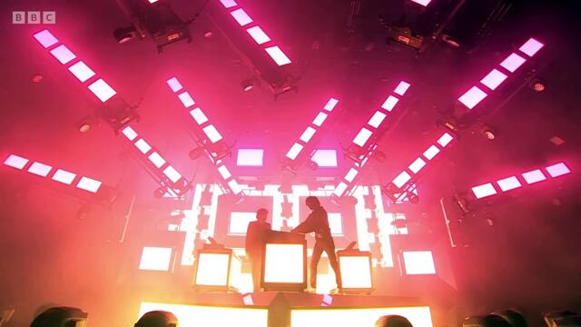 Justice - Neverender (Live 2024)