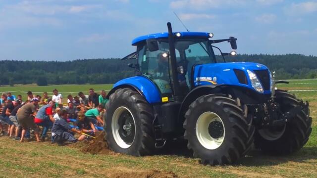 Голям трактор срещу хора - Tug of war Tractors vs Humans