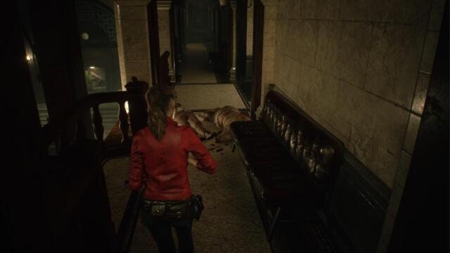 Hiding from Mr. X be like | RESIDENT EVIL 2