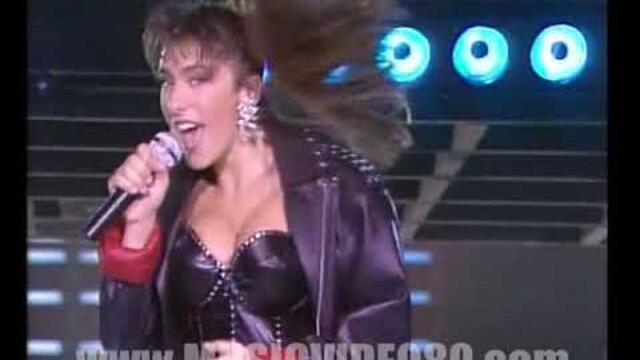 Sabrina Salerno -  Kiss me ( 1987 )