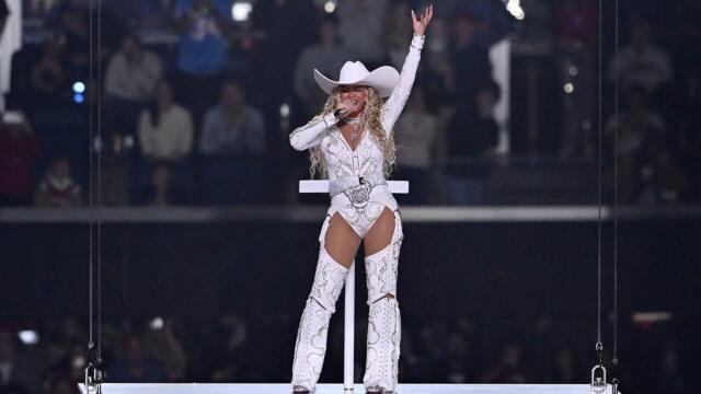 Beyoncé’s FULL Christmas Day Halftime Show