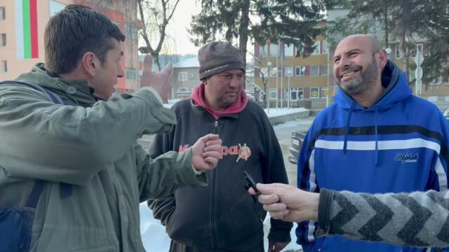 Росен Миленов, заедно с животновъди от Велинград ( Стоян и Митков ) пред РПУ Велинград - 17.01.2025