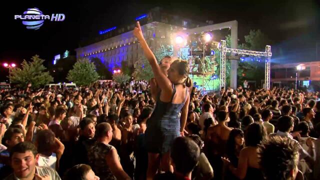 ILIAN , KONSTANTIN & BORIS DALI - PALATKA /Борис Дали, Илиян и Константин - Палатка, live 2010 вие направо избихте рибата хахаха