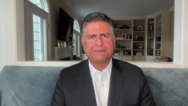 Donald Trump's ex-senior advisor says president's view of Nigel Farage has been damaged