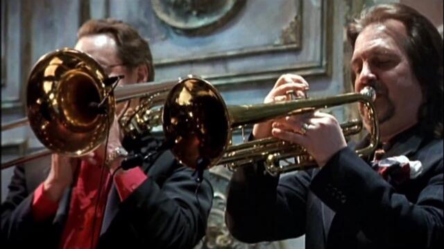 Love Train - The O’Jays (live)