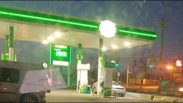 Stopping by store  being a bg back 😂💪🏽