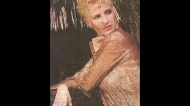 Джина Стоева - Само тази нощ (Бейби) / Dzhina Stoeva - Samo tazi nosht (Baby), 2002