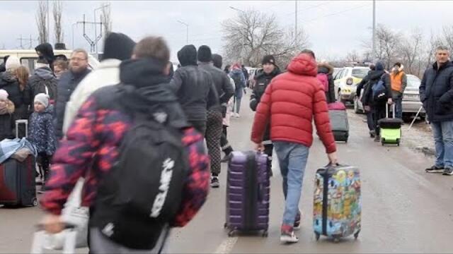 ДАБ ОСИГУРЯВА ПОДСЛОН И ХРАНА НА ТЪРСЕЩИТЕ ЗАКРИЛА, МЕДИЦИНСКА ПОМОЩ, СОЦИАЛНИ И ПРАВНИ КОНСУЛТАЦИИ