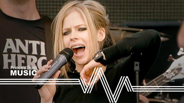 Avril Lavigne - Sk8er Boi (The Prince's Trust Party In The Park 2004)