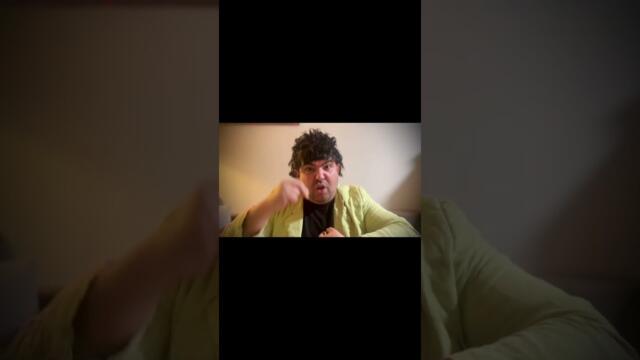 Айййй Майкоо човека ме търси😂