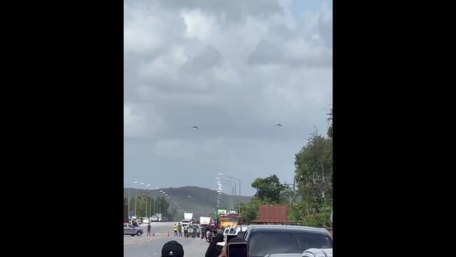 ชาวบ้านฮือฮา ร่วมชม "กริพเพน" ซ้อมบินขึ้น-ลง บนถนนหลวงครั้งแรก (มีคลิป)