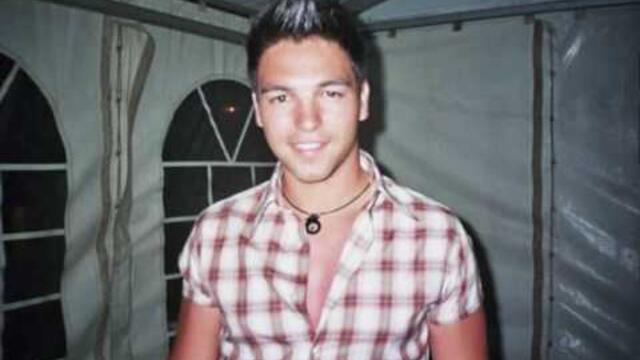 Harel Moyal - A candle at the window (נר על החלון)