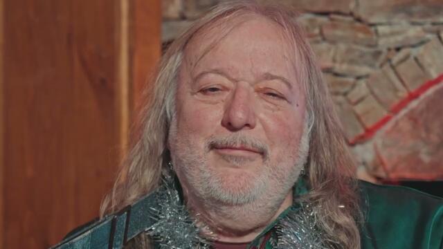 Не отлитай, моя младост -- Володя Стоянов - Войводата