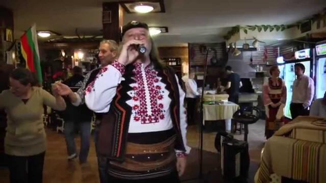 Ден денувам / Володя Стоянов атака дедо ми володя стоянов пей пей да се нарадваш хората израстнала съм с неговите песни